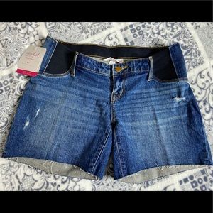 Maternity boyfriend shorts
